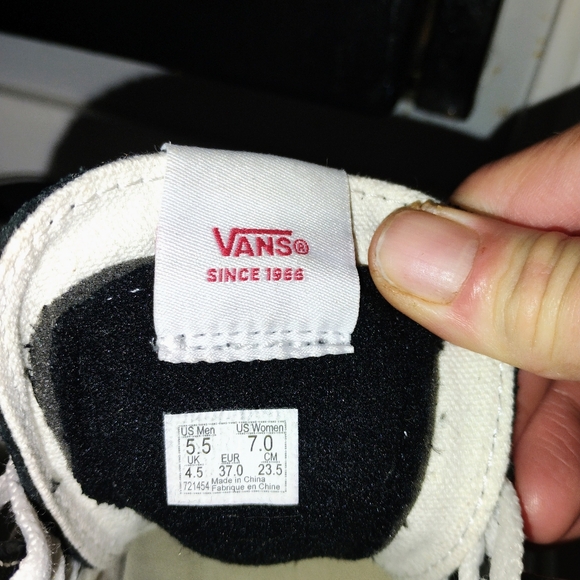 Customs Checkerboard Roses Sk8-Hi Size 7 - Picture 6 of 9